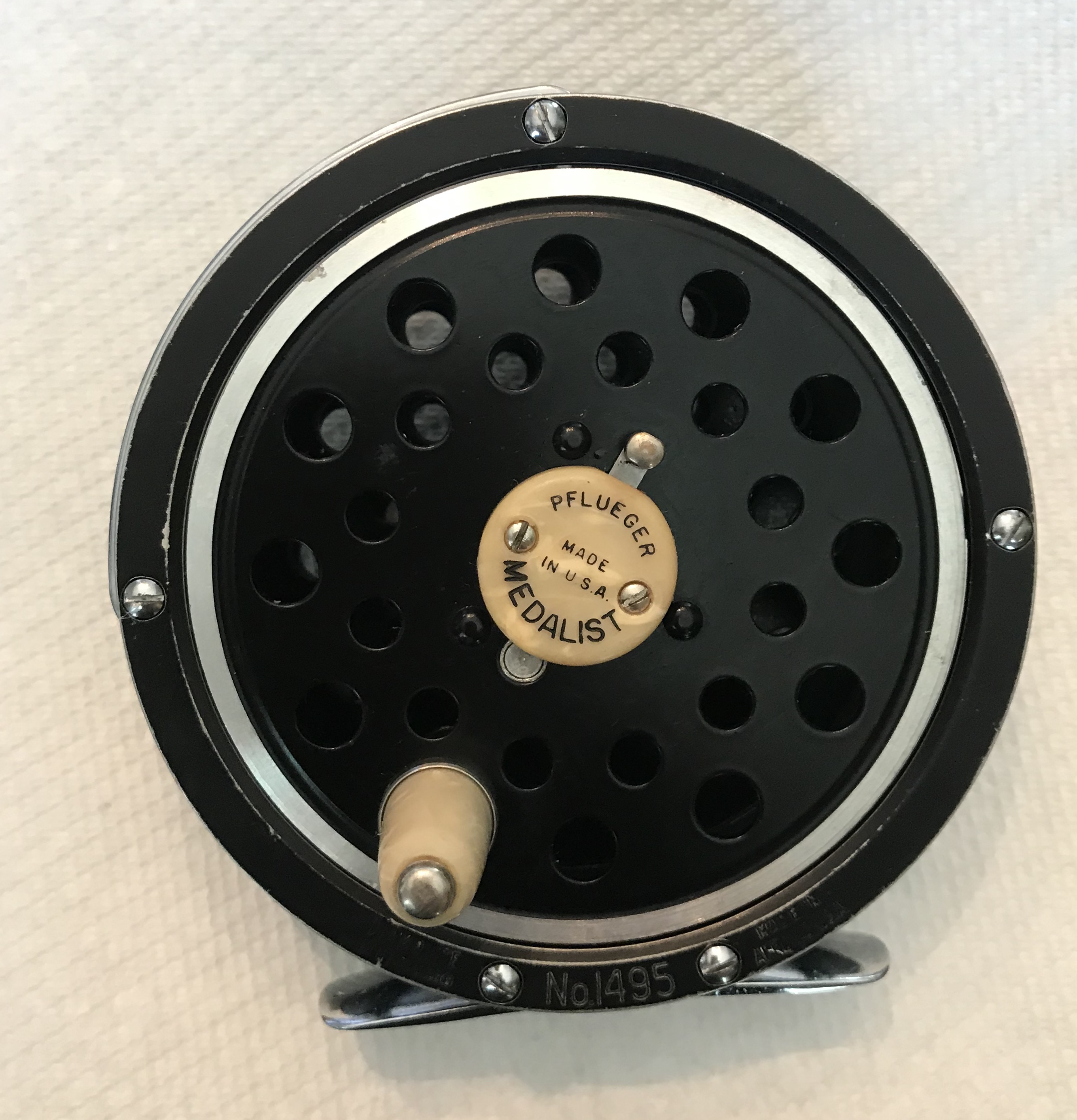 Please tell me about these old Medalists, Classic Fly Reels